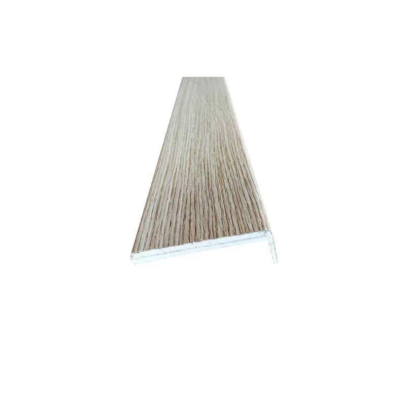 Coprifilo liscio listellare laminato Rov Sbiancato alt 9 cm con aletta Exclusieve Aanbieding