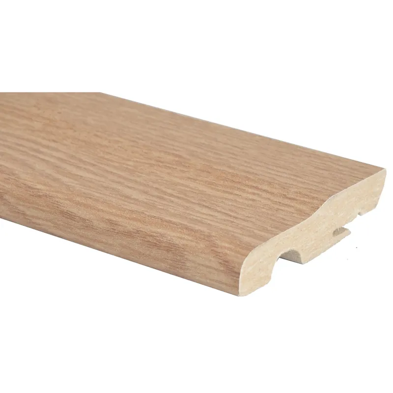 Veilige Betaling Battiscopa in MDF con passacavo rivestito rovere H 7 cm